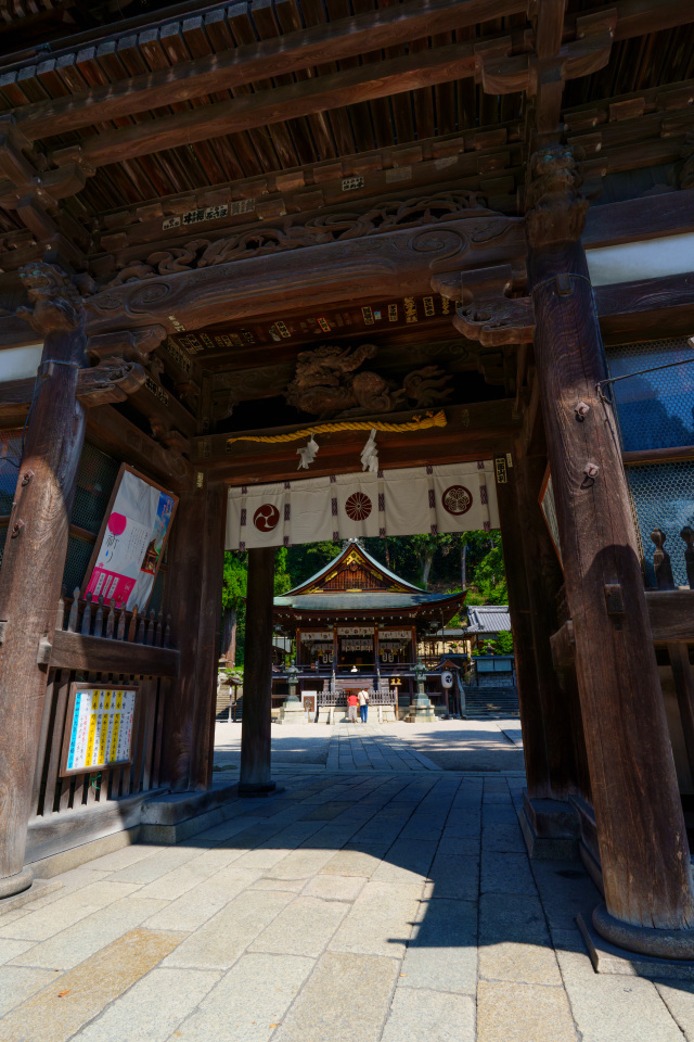 日牟禮八幡宮④　楼門