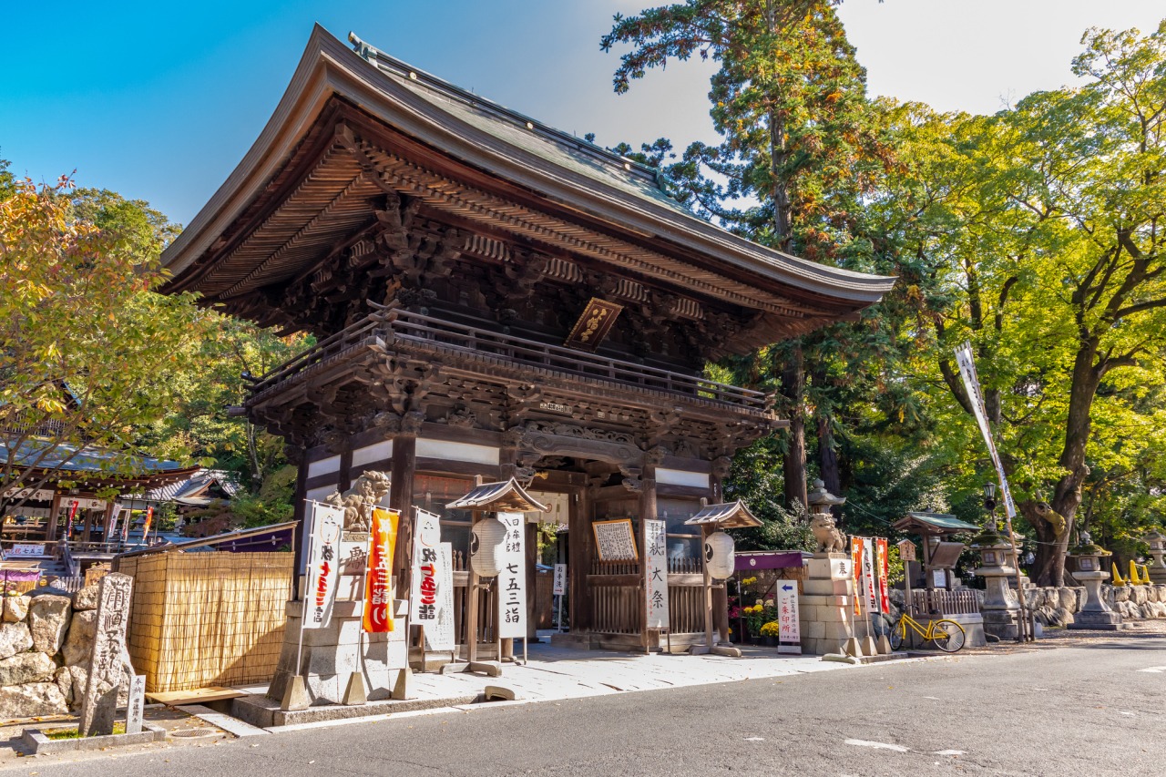 日牟禮八幡宮